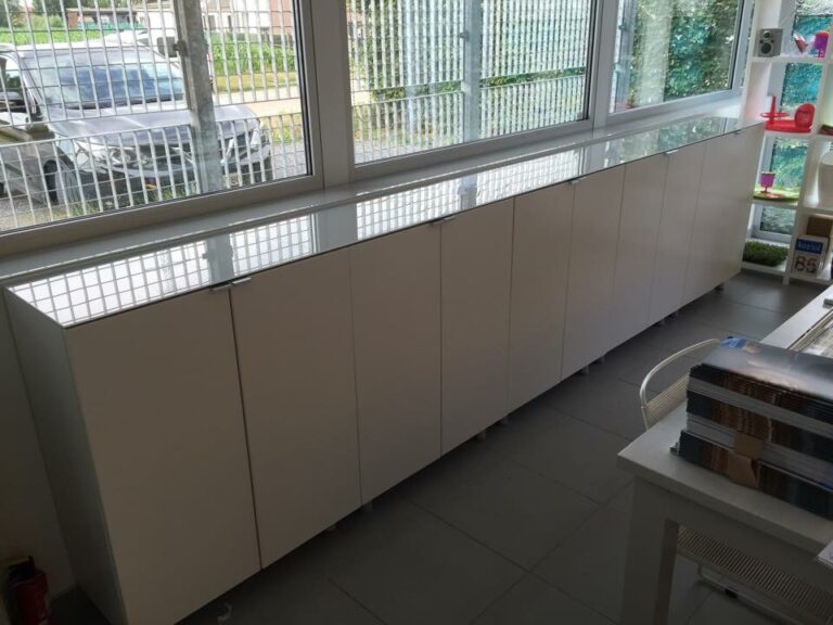 Woonkamer: Glazenlegger