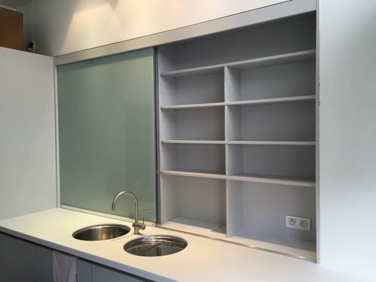 Keuken: Glazen kastdeuren